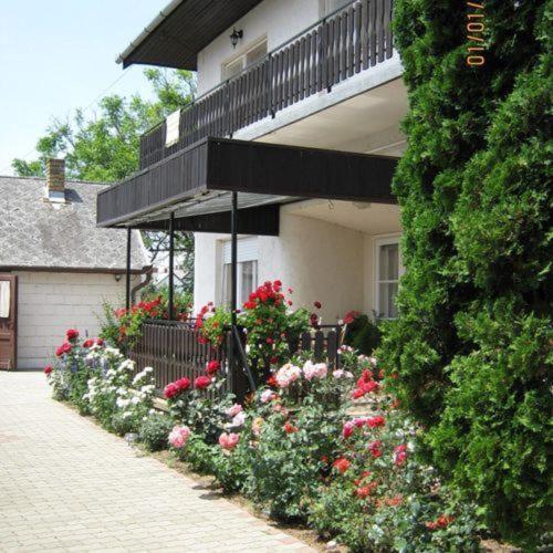 Ilona Apartmanok Balatonboglár 外观 照片