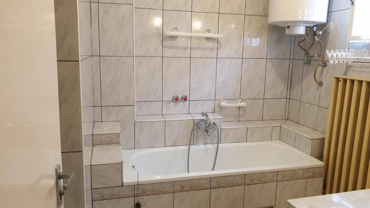 Ilona Apartmanok Balatonboglár 外观 照片