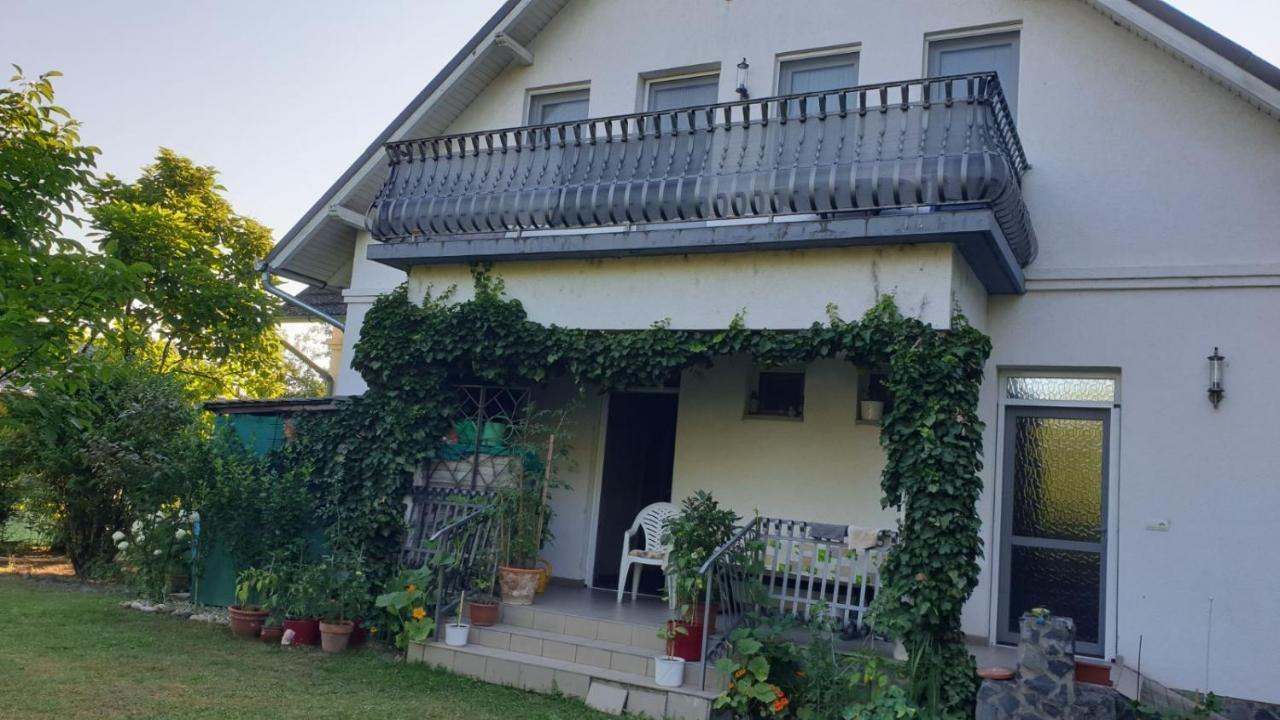 Ilona Apartmanok Balatonboglár 外观 照片