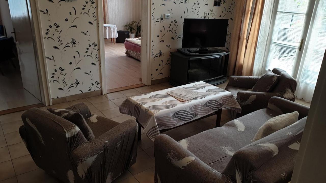 Ilona Apartmanok Balatonboglár 外观 照片